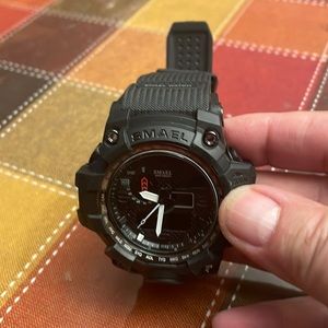 SMAEL water resistant. Military watch